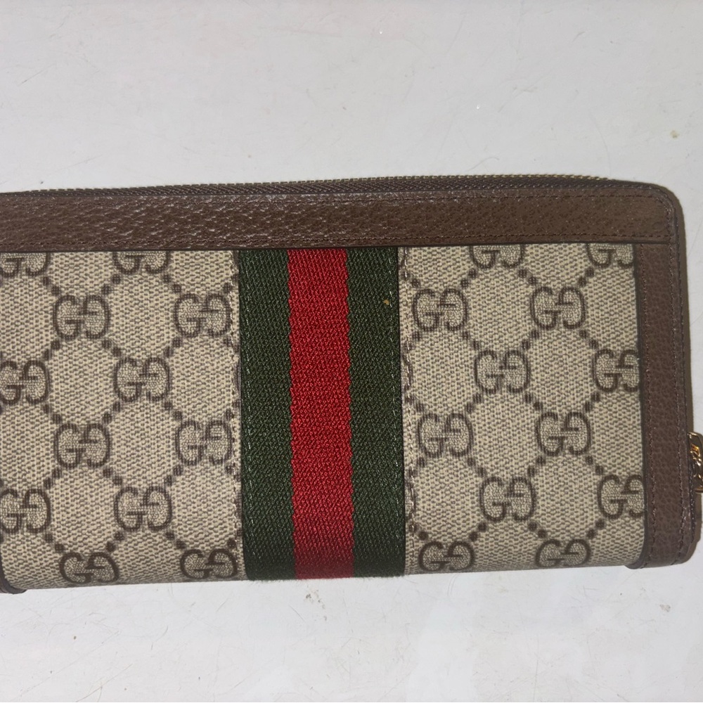 Gucci Beige and Brown Shoulder Bag with Red Stripe - Picture 4 of 7